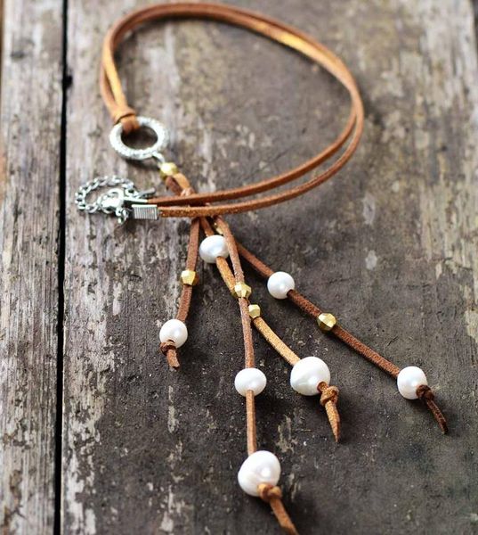 chokers unique freshwater pearls on natural leather choker necklace women holiday bridesmaid gift pearl jewelry, Golden;silver
chokers unique freshwater pearls on natural leather choker necklace women holiday bridesmaid gift pearl jewelry, Golden;silver