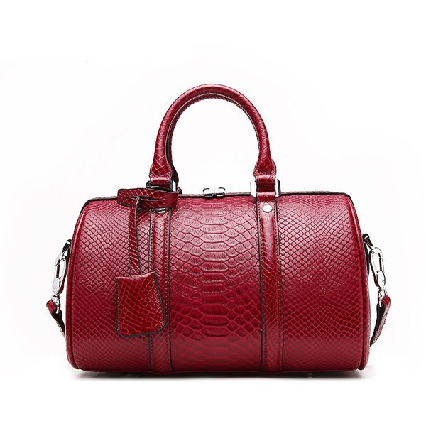 2021 new green fashion women's boston bag europe style head layer real leather ladies crossbody messenger shoulder bag
2021 new green fashion women's boston bag europe style head layer real leather ladies crossbody messenger shoulder bag