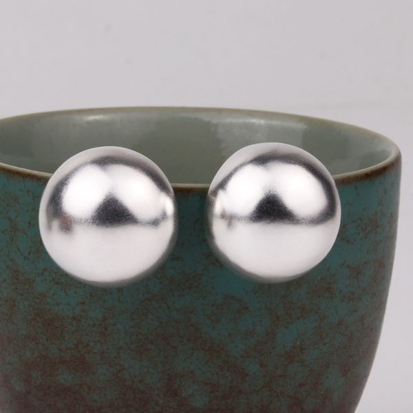 2022 autumn and winter stud exaggerated 925 sterling silver ball earrings 18mm fashion ins niche design all-match jewelry accessories, Golden;silver
2022 autumn and winter stud exaggerated 925 sterling silver ball earrings 18mm fashion ins niche design all-match jewelry accessories, Golden;silver