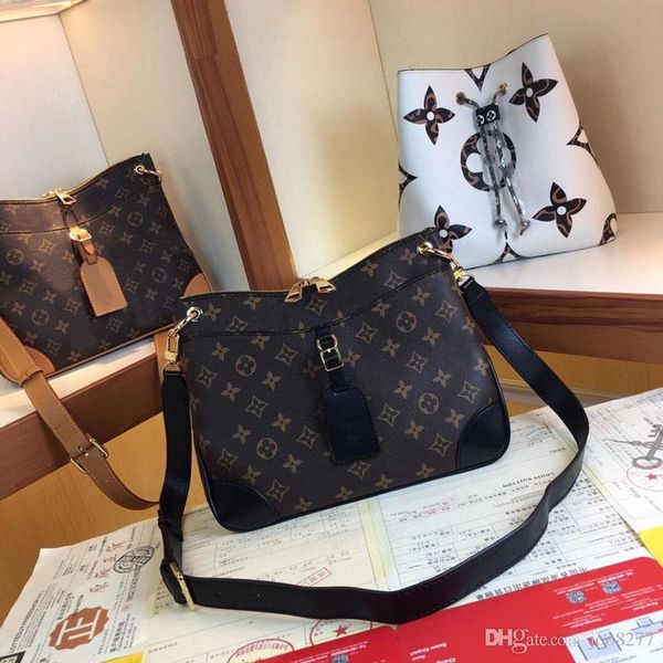 luxurys designers bags classic sumbags женщины сумки lady messenger сумки пакеты кожаные tote женские сумки crossbody 29-22-9 см h4, Red;black
luxurys designers bags classic sumbags женщины сумки lady messenger сумки пакеты кожаные tote женские сумки crossbody 29-22-9 см h4, Red;black