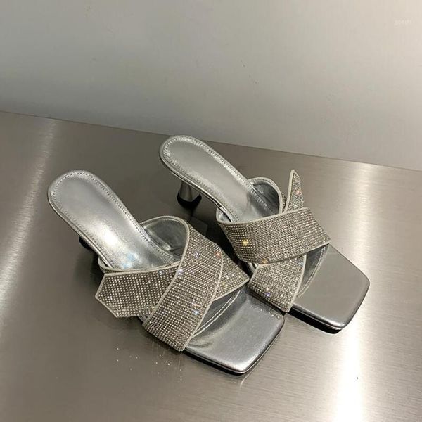 slippers 2021 rhinestone women flip flops summer crystal diamond bling beach slides sandals casual shoes slip on slipper1, Black
slippers 2021 rhinestone women flip flops summer crystal diamond bling beach slides sandals casual shoes slip on slipper1, Black