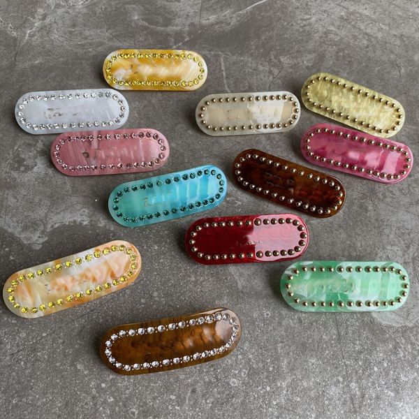14 colors women letter hair clips high-quality fashion candy color hairpin plastic barrettes luxury designer hair clip for the party access, Golden;silver
14 colors women letter hair clips high-quality fashion candy color hairpin plastic barrettes luxury designer hair clip for the party access, Golden;silver