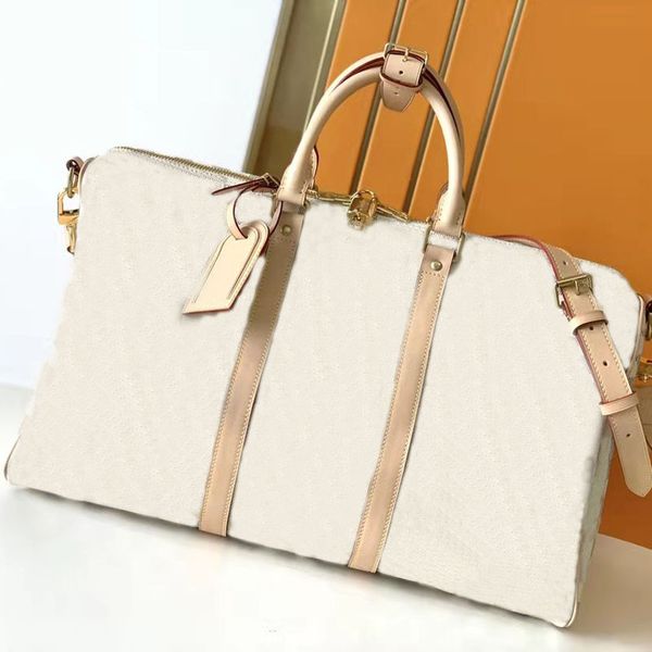 classic style luxury large capacity duffle bag chain travel bags pvc plain print stripes letter single oversize gm ladies designer composite
classic style luxury large capacity duffle bag chain travel bags pvc plain print stripes letter single oversize gm ladies designer composite