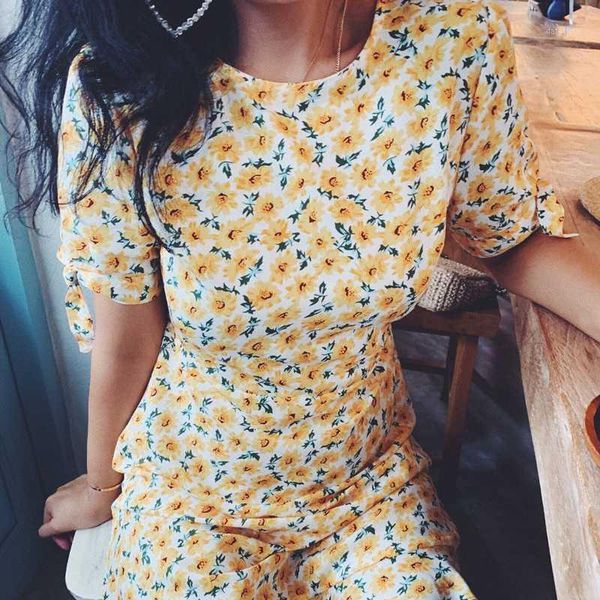 robe femme vintage dress summer 2019 beach boho vintage floral knotted vacation dress women bow mini female vestidos1, Black;gray
robe femme vintage dress summer 2019 beach boho vintage floral knotted vacation dress women bow mini female vestidos1, Black;gray
