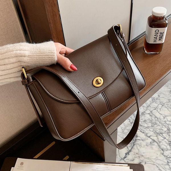 trendy vintage baguette shoulder bags for women simple large capacity pu leather ladies crossbody bags winter 2021
trendy vintage baguette shoulder bags for women simple large capacity pu leather ladies crossbody bags winter 2021