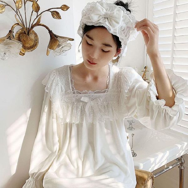 thick velvet women's pajamas sets elegant white lace long sleeve sleepwear suits present hair band pyjamas autumn winter1, Black;red
thick velvet women's pajamas sets elegant white lace long sleeve sleepwear suits present hair band pyjamas autumn winter1, Black;red