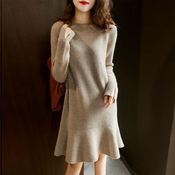 women sweater dress autumn winter long sleeve round neck solid color ruffled hem knitted dress casual vestidos robes korean lj201113, Black;gray
women sweater dress autumn winter long sleeve round neck solid color ruffled hem knitted dress casual vestidos robes korean lj201113, Black;gray