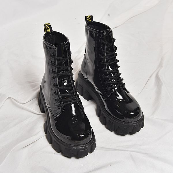 winter shoes women boots round toe flats black leather platform boots for woman snow boots female plush botas mujer hembra
winter shoes women boots round toe flats black leather platform boots for woman snow boots female plush botas mujer hembra