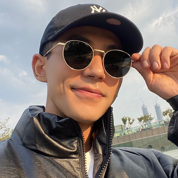 fashionable korean fashion sunglasses men's classic round frame polarized anti ultraviolet can be equipped with myopia sunglasses for w
fashionable korean fashion sunglasses men's classic round frame polarized anti ultraviolet can be equipped with myopia sunglasses for w