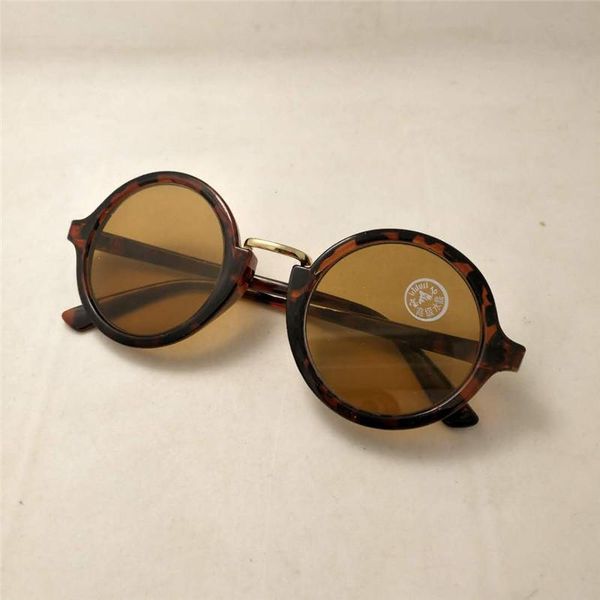 sunglasses crystal women men tortoiseshell transparent eyeglasses frame retro round shade fashion eyewear uv400 l3, White;black
sunglasses crystal women men tortoiseshell transparent eyeglasses frame retro round shade fashion eyewear uv400 l3, White;black