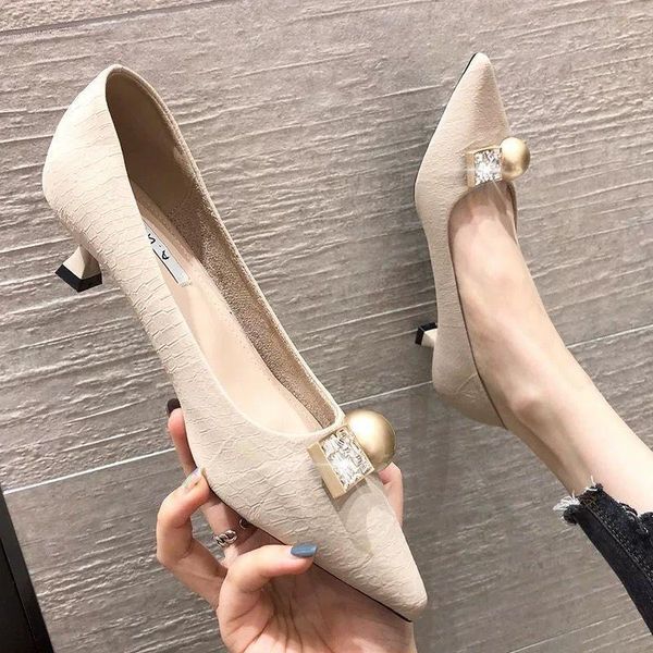 rhinestone square buckle pointed high-heeled shoes black spring and autumn 2021 soft surface commuter shallow stiletto work shoe
rhinestone square buckle pointed high-heeled shoes black spring and autumn 2021 soft surface commuter shallow stiletto work shoe