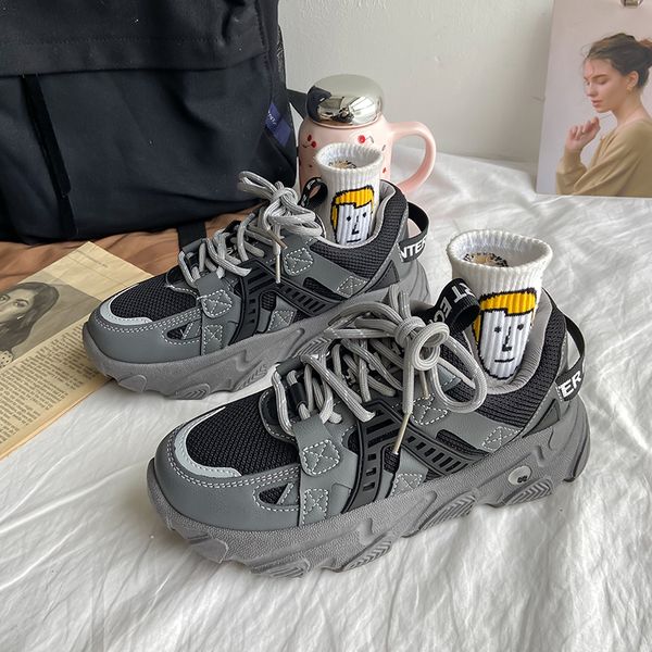 net red black sports father women ins fashion new autumn and winter super students' casual shoes
net red black sports father women ins fashion new autumn and winter super students' casual shoes
