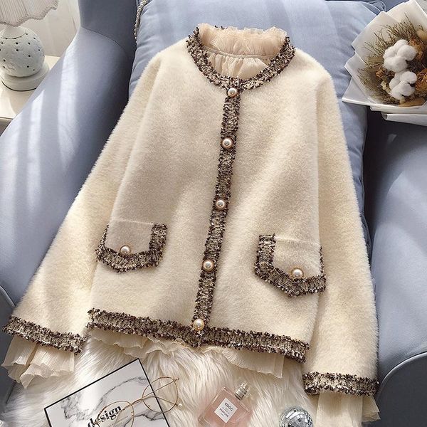 2020 autumn and winter new women's korean version of all-match lazy wind plush mink fleece small fragrance jacket thickening, Black
2020 autumn and winter new women's korean version of all-match lazy wind plush mink fleece small fragrance jacket thickening, Black