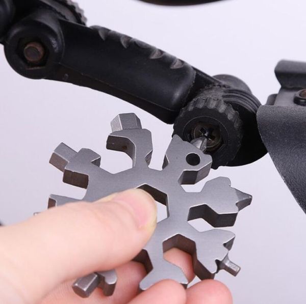 18 in 1 snowflake keyring wrench multifunction edc tool portable stainless steel keychain screwdriver bottle openers
18 in 1 snowflake keyring wrench multifunction edc tool portable stainless steel keychain screwdriver bottle openers