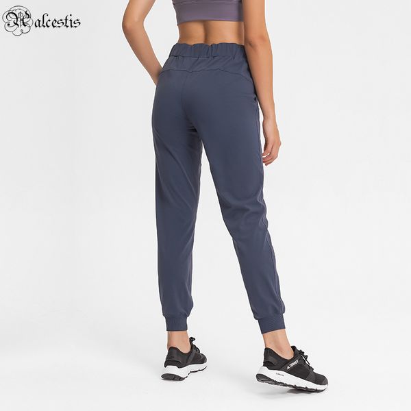 2021 elastic waist yoga pants simple straight-leg sports and leisure elastic waist nine-point pants women, White;red
2021 elastic waist yoga pants simple straight-leg sports and leisure elastic waist nine-point pants women, White;red