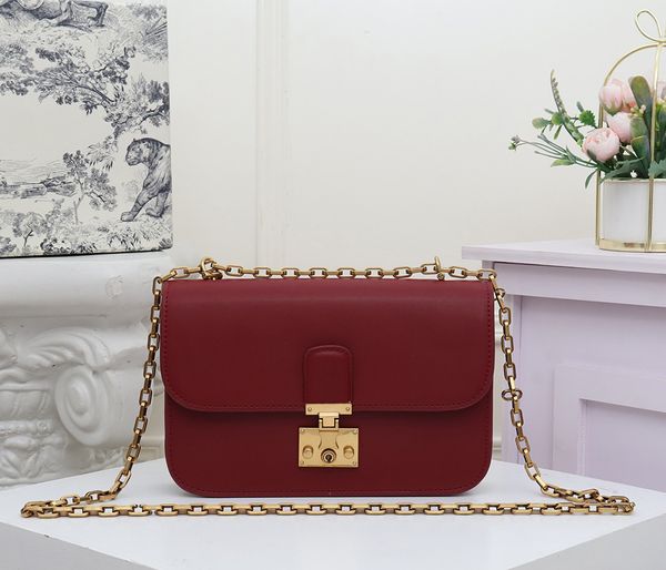 2020 new luxurys designers bags fashion shoulder bag street smessenger bag casual trend wild womens bag
2020 new luxurys designers bags fashion shoulder bag street smessenger bag casual trend wild womens bag