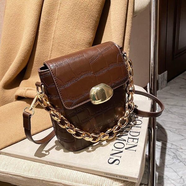 bluemove cross body square chain tote bag 2021 fashion pu leather women's designer handbag vintage shoulder messenger purses
bluemove cross body square chain tote bag 2021 fashion pu leather women's designer handbag vintage shoulder messenger purses