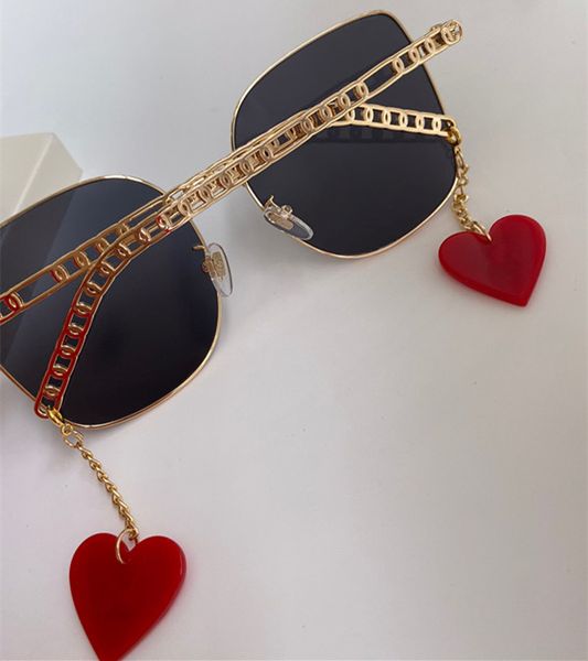 0721 new fashion sunglasses square frame with small diamond sunglasses simple avant-garde popular style glasses with case 0721s, White;black
0721 new fashion sunglasses square frame with small diamond sunglasses simple avant-garde popular style glasses with case 0721s, White;black