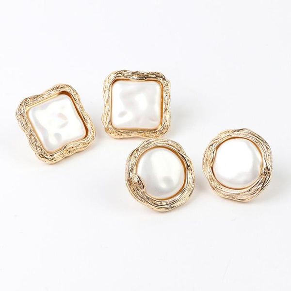 8seasons fashion baroque ear post stud earrings gold color metal white square/round imitation pearl women party jewelry,1pair, Golden;silver
8seasons fashion baroque ear post stud earrings gold color metal white square/round imitation pearl women party jewelry,1pair, Golden;silver