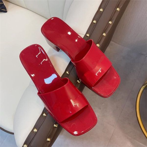 2022 designer women slippers thick bottom sandals chunky rubber slides platform alphabet lady slipper bright leather heel sandal fashion bea, Black
2022 designer women slippers thick bottom sandals chunky rubber slides platform alphabet lady slipper bright leather heel sandal fashion bea, Black