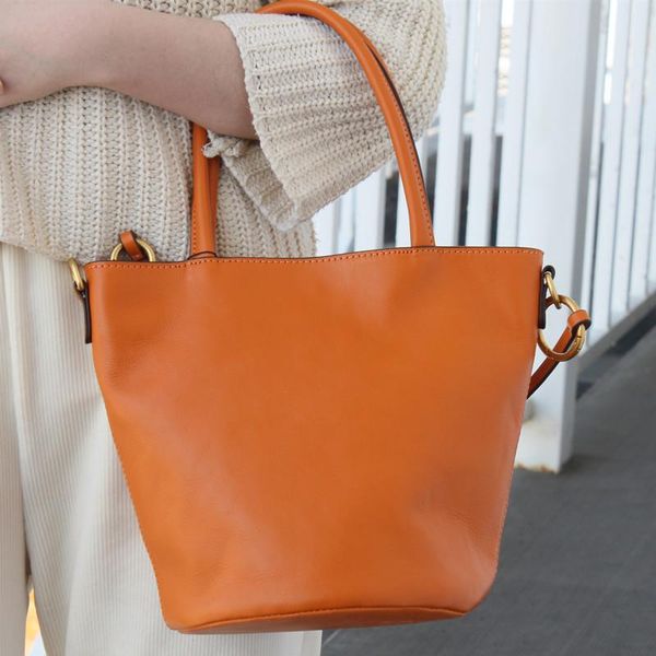 shoulder bags fashion handbags women bucket genuine leather crossbody bag female 2021 simple hasp messenger
shoulder bags fashion handbags women bucket genuine leather crossbody bag female 2021 simple hasp messenger