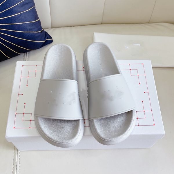 2021 wommen shoes designer sandals women slippers fashion slipper rivet platform slide lady studded sandal with box 1216, Black
2021 wommen shoes designer sandals women slippers fashion slipper rivet platform slide lady studded sandal with box 1216, Black
