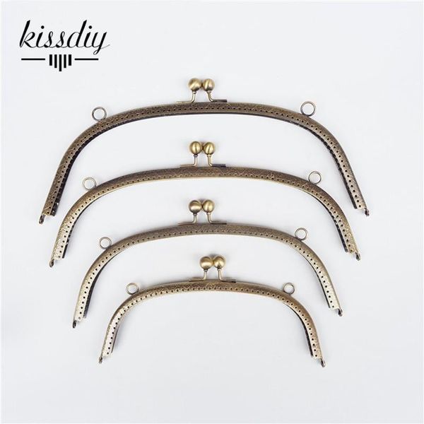 10pcs large size 20.5cm 25cm 28.5cm 30cm bronze tone arc metal purse frames round kiss clasp bag handle accessory1, Black
10pcs large size 20.5cm 25cm 28.5cm 30cm bronze tone arc metal purse frames round kiss clasp bag handle accessory1, Black
