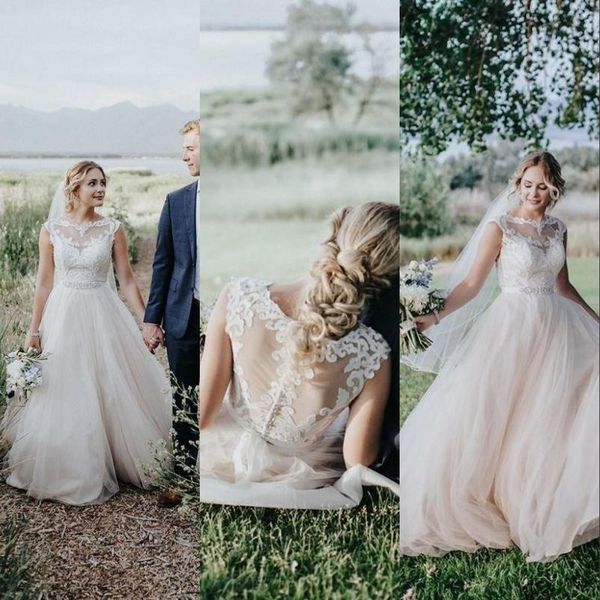 garden country champagne wedding dresses a line jewel neck lace appliques sleeveless illusion tulle floor length formal bridal gowns, White
garden country champagne wedding dresses a line jewel neck lace appliques sleeveless illusion tulle floor length formal bridal gowns, White