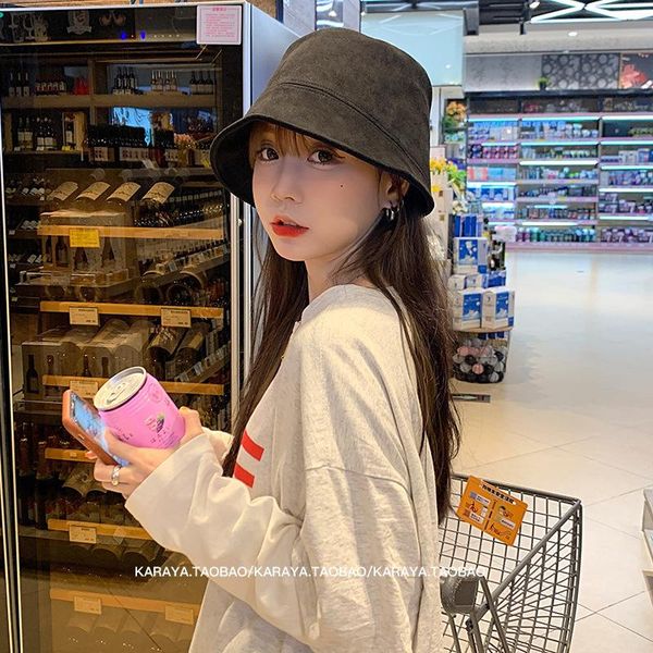 wide brim hats 2021 vintage suedu bucket hat winter women casual thck warm basin fisherman caps adjustable panama gorros, Blue;gray
wide brim hats 2021 vintage suedu bucket hat winter women casual thck warm basin fisherman caps adjustable panama gorros, Blue;gray