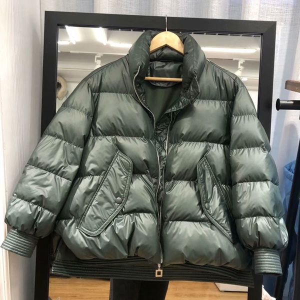 2020 schinteon korean style women down jacket loose over size warm winter outwear short thick coat 90% white duck down fashion c1204, Black
2020 schinteon korean style women down jacket loose over size warm winter outwear short thick coat 90% white duck down fashion c1204, Black