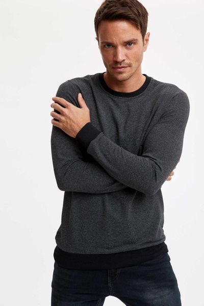 winter man knitted crew neck regular fit sweatshirt sporty look long sleeve warm casual season kg-612, Black
winter man knitted crew neck regular fit sweatshirt sporty look long sleeve warm casual season kg-612, Black