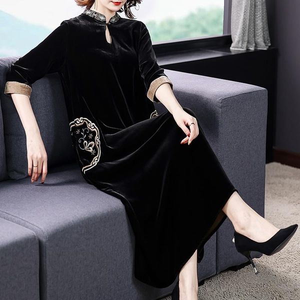 party dresses 2021 vintage black gold velvet 4xl plus size midi fall winter casual loose women elegant bodycon vestidos, White;black
party dresses 2021 vintage black gold velvet 4xl plus size midi fall winter casual loose women elegant bodycon vestidos, White;black