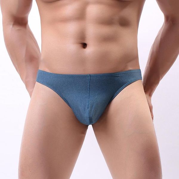 men's low waist tight breathable vertical thong pants triangle briefs men's vertical thong triangle briefs, Black;white
men's low waist tight breathable vertical thong pants triangle briefs men's vertical thong triangle briefs, Black;white