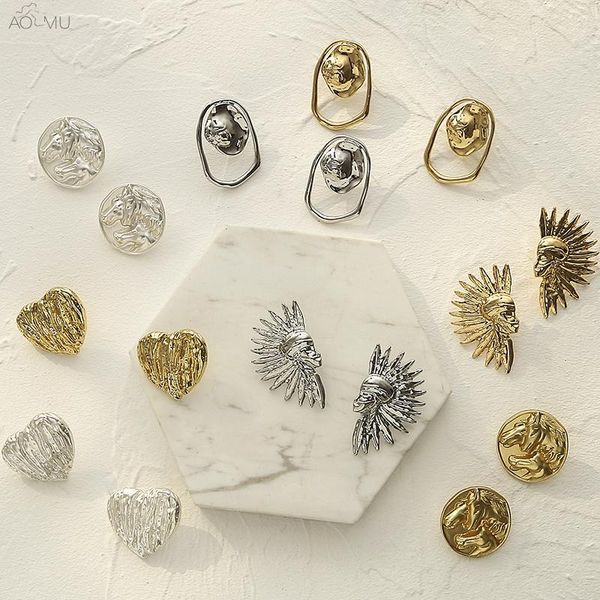 aomu exaggerate vintage distressed textured heart round irregular geometric mask mural stud earrings for women birthday gifts1, Golden;silver
aomu exaggerate vintage distressed textured heart round irregular geometric mask mural stud earrings for women birthday gifts1, Golden;silver