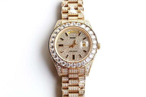 men's watch, sport style watch, automatic movement, folding buckle, stainless steel diamond case, stainless steel diamond dial, sapphir, Slivery;brown
men's watch, sport style watch, automatic movement, folding buckle, stainless steel diamond case, stainless steel diamond dial, sapphir, Slivery;brown