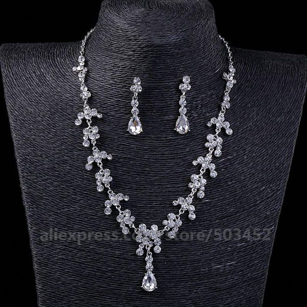50sets/lot wedding p choker necklace with pendant earring necklaces crystal rhineston fashion jewelry suit for bride, Silver
50sets/lot wedding p choker necklace with pendant earring necklaces crystal rhineston fashion jewelry suit for bride, Silver