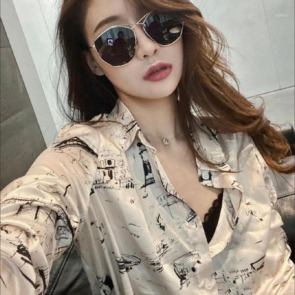 2020 summer early autumn woman clothes graphic designer luxury shirt for woman alternative vintage1, White 
2020 summer early autumn woman clothes graphic designer luxury shirt for woman alternative vintage1, White