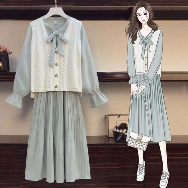 2021 spring new large size sweater waistcoat dress two piece suit, Black;gray 
2021 spring new large size sweater waistcoat dress two piece suit, Black;gray