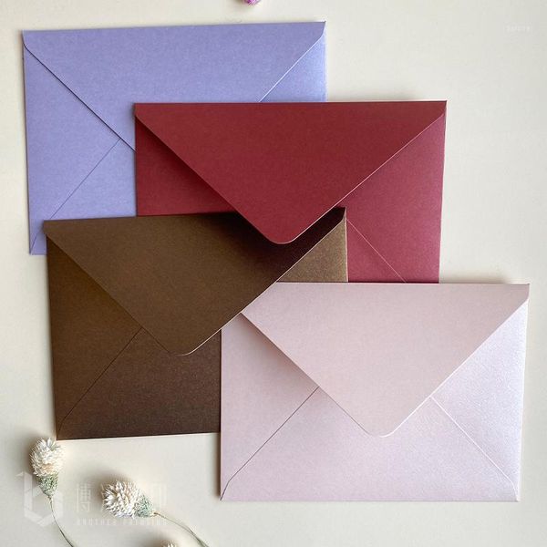 gift wrap 4pcs/set pearl paper solid color envelopes for invitations wedding invitation envelope set 14cm x19cm1
gift wrap 4pcs/set pearl paper solid color envelopes for invitations wedding invitation envelope set 14cm x19cm1