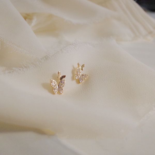 net red diamond butterfly women's super fairy temperament small mini simple versatile 925 sterling silver earrings, Golden
net red diamond butterfly women's super fairy temperament small mini simple versatile 925 sterling silver earrings, Golden