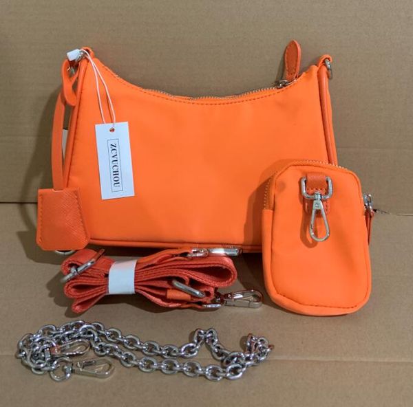leather women's handbag re-edition colors tote designer nylon shoulder bag bag new bags shoulder luxury crossbody women's 5 vfqb, Red;black
leather women's handbag re-edition colors tote designer nylon shoulder bag bag new bags shoulder luxury crossbody women's 5 vfqb, Red;black