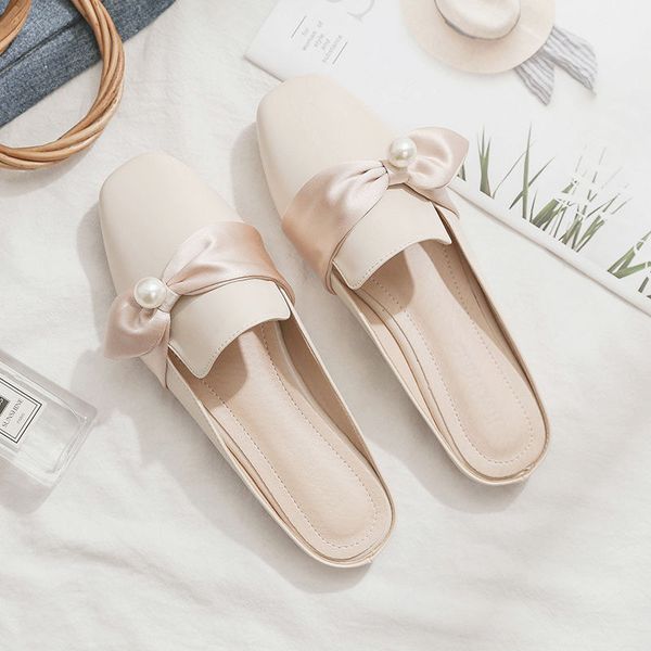 2020 summer new shoes women slippers outside wear round head small square heel sandals and slippers c1120, Black
2020 summer new shoes women slippers outside wear round head small square heel sandals and slippers c1120, Black
