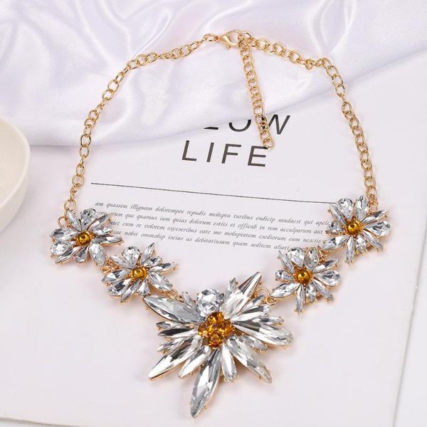 chokers hyperbole bohemian crystal flower pendant collar choker wedding charm jewelry 2021 trendy brand statement necklace gift, Golden;silver
chokers hyperbole bohemian crystal flower pendant collar choker wedding charm jewelry 2021 trendy brand statement necklace gift, Golden;silver