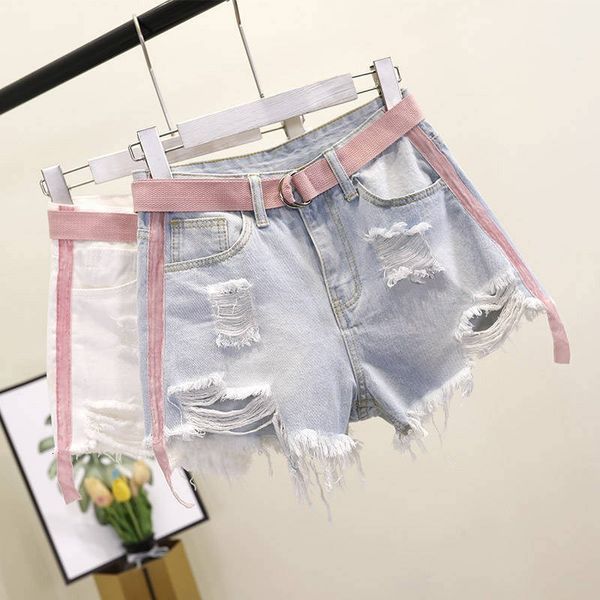 2019 new perforated denim shorts summer student loose and fat mm high waist wide leg pants female, White;black
2019 new perforated denim shorts summer student loose and fat mm high waist wide leg pants female, White;black