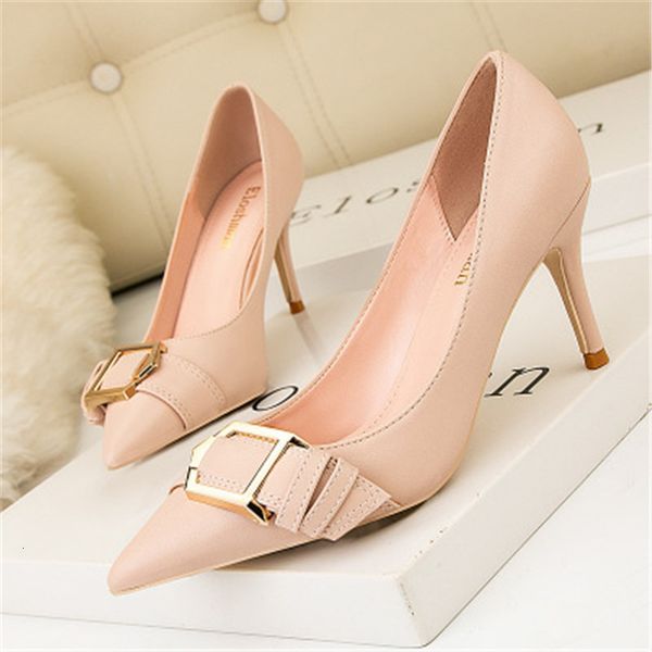 2021 metal buckle, stiletto, stiletto pumps, high-heeled women's -pointed to ladies wearing fashionable shoes, wedding shoes. 7q7h, Black
2021 metal buckle, stiletto, stiletto pumps, high-heeled women's -pointed to ladies wearing fashionable shoes, wedding shoes. 7q7h, Black