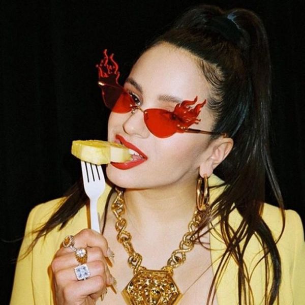 sunglasses 2021 fashion fire flame women men brand design rimless wave eyewear luxury trending narrow sun glasses streetwear, White;black
sunglasses 2021 fashion fire flame women men brand design rimless wave eyewear luxury trending narrow sun glasses streetwear, White;black