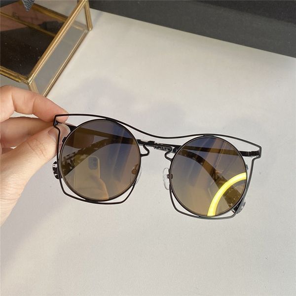 gradual personality hollow fashion avant-garde sunglasses latest technology women's metal frame glasses sunglasses yy7007, White;black
gradual personality hollow fashion avant-garde sunglasses latest technology women's metal frame glasses sunglasses yy7007, White;black