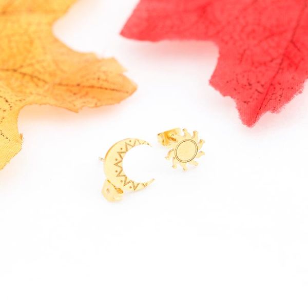 stud stainless steel animal heart star moon earrings for women korean minimalist earring christmas jewelry accessories gift, Golden;silver
stud stainless steel animal heart star moon earrings for women korean minimalist earring christmas jewelry accessories gift, Golden;silver