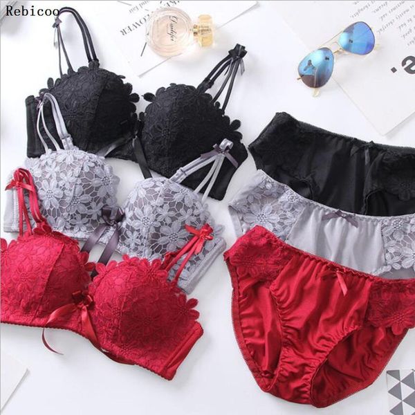 european lace wedding intimates 1/2 cup bride dress underwear set push up women bra sets smooth simple bras & brief plus size, Red;black
european lace wedding intimates 1/2 cup bride dress underwear set push up women bra sets smooth simple bras & brief plus size, Red;black