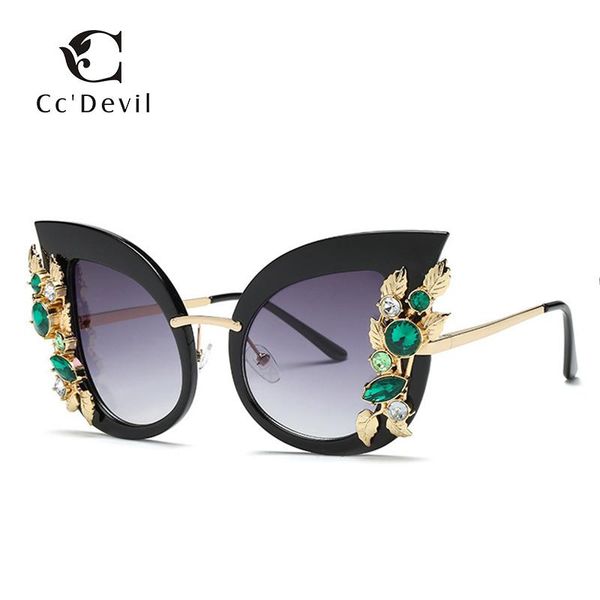 2020 new fashion green diamond sunglasses women designer cat eye sunglasses transparent frame vintage shades uv400, White;black
2020 new fashion green diamond sunglasses women designer cat eye sunglasses transparent frame vintage shades uv400, White;black